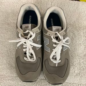 MENS NEW BALANCE SNEAKERS